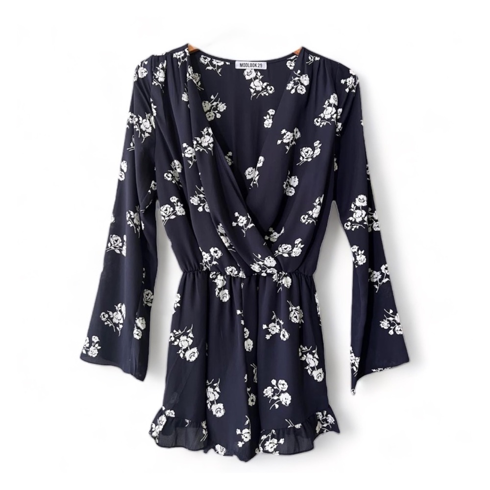 Modlook 29 Women's Dark Navy Floral Long Sleeve Romper Size M